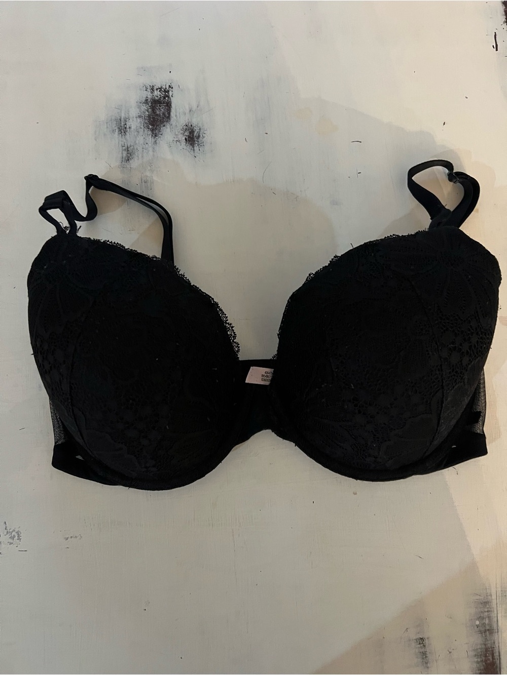 Victoria’s Secret Black Lace Underwire Bra 36DDD